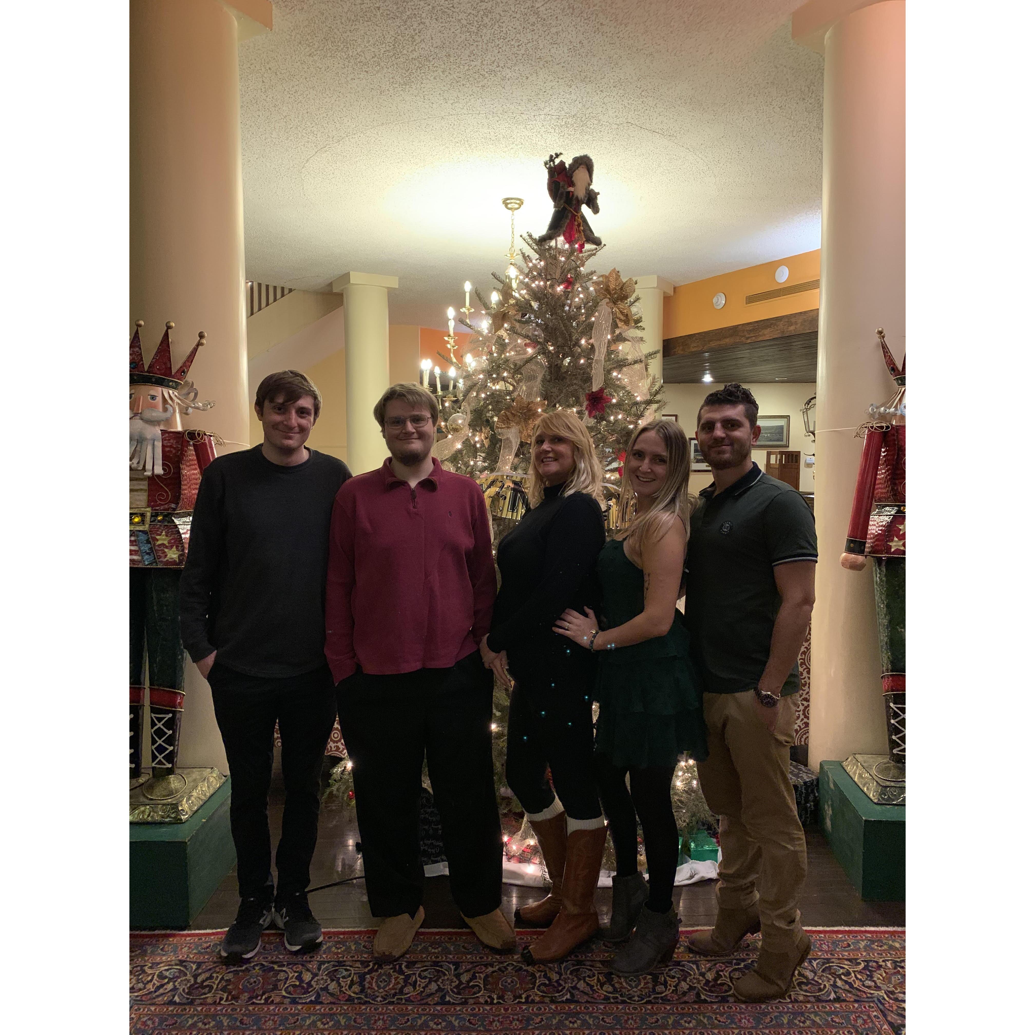 New Year's Eve 2022 with Bailey's family in Pennsylvania