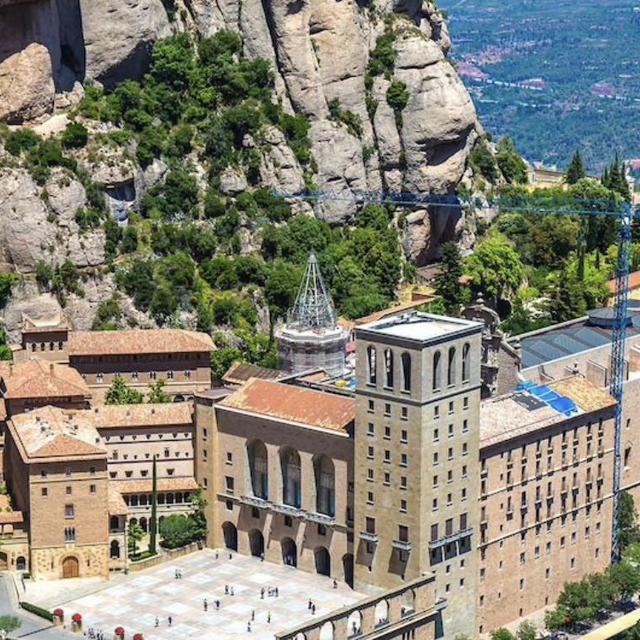 Spectacular Montserrat, Barcelona, Spain Excursion