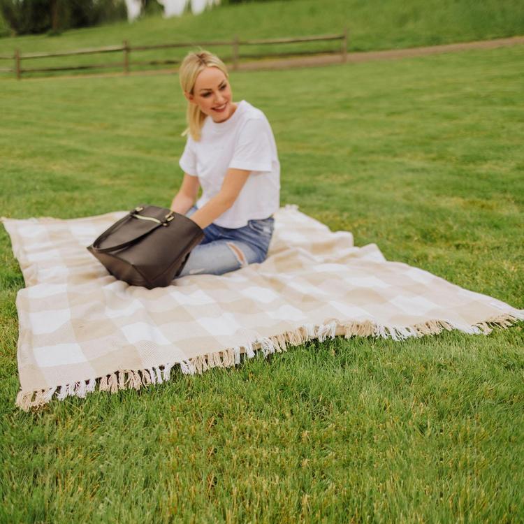 WILLOW WEAVE Picnic Blankets Washable | Beach Mat Sand Free Waterproof |  Camping Blankets | Emergenc…See more WILLOW WEAVE Picnic Blankets Washable  