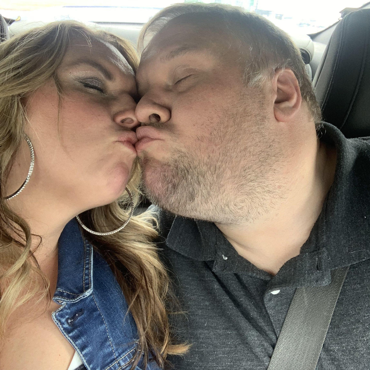 Dan took Adele on a day long date going to their favorite "date places". Then she was kissing him in his mustang. WE needed a picture.