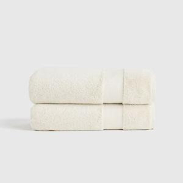 Turkish Ultra Luxe Plush Bath Towel in Ivory