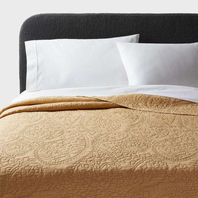 Full/Queen Garment Washed Paisley Stitch Quilt Wheat - Threshold™