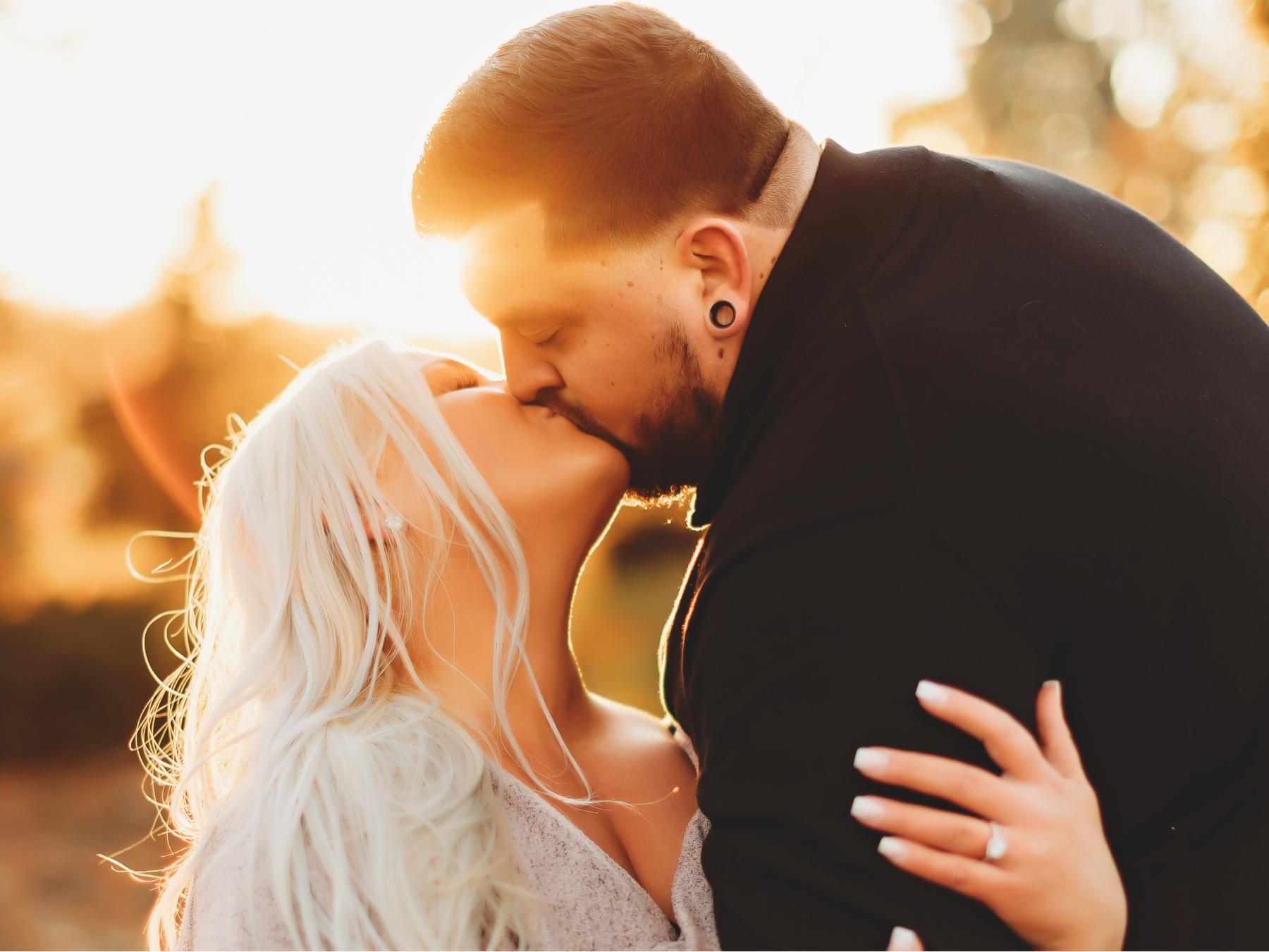 The Wedding Website of Shaylah Hammock and Bo Stillions