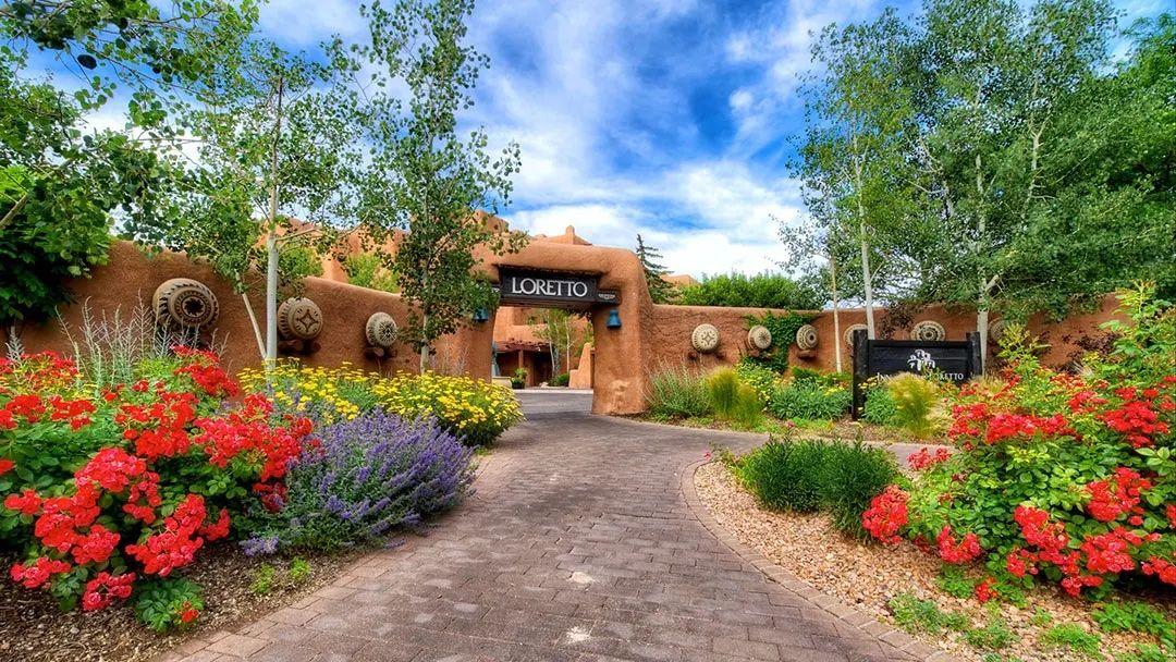 The Wedding Website of Molly Brosier and Teel Atkinson