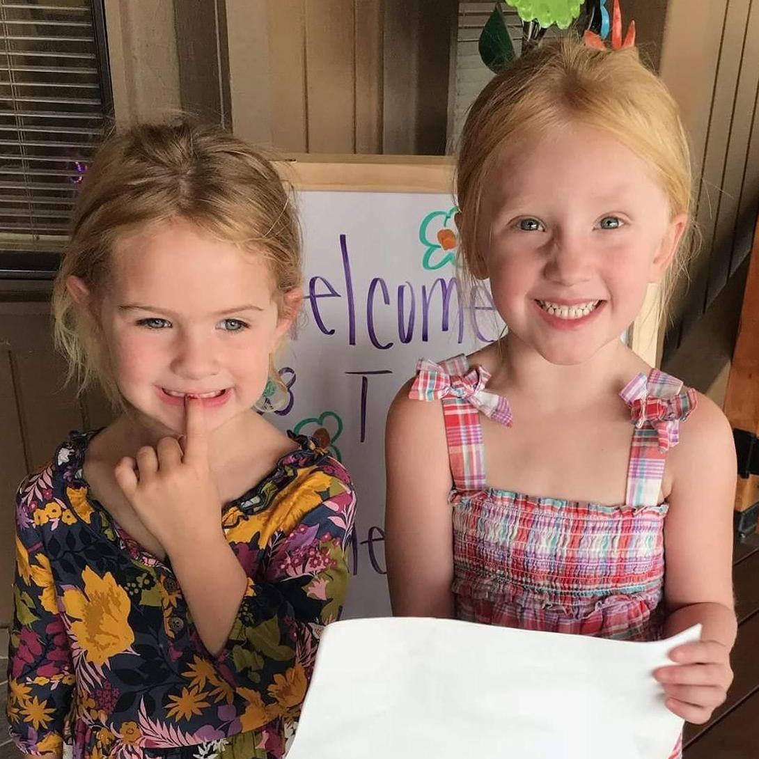 2 of 4 of the beautiful flower girls - Aerolyn Maureen & Harper Ann.