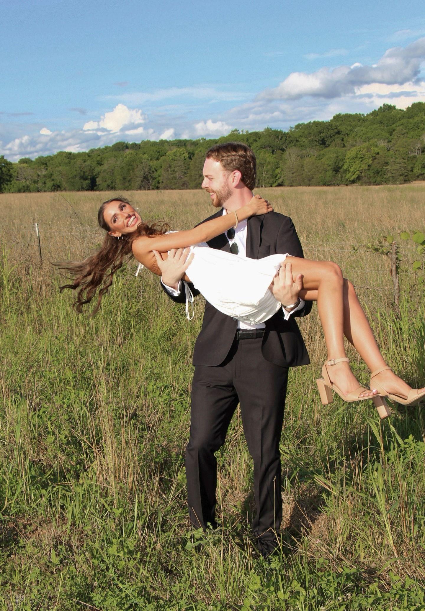 The Wedding Website of Magdalena Jaramillo and Nicholas James