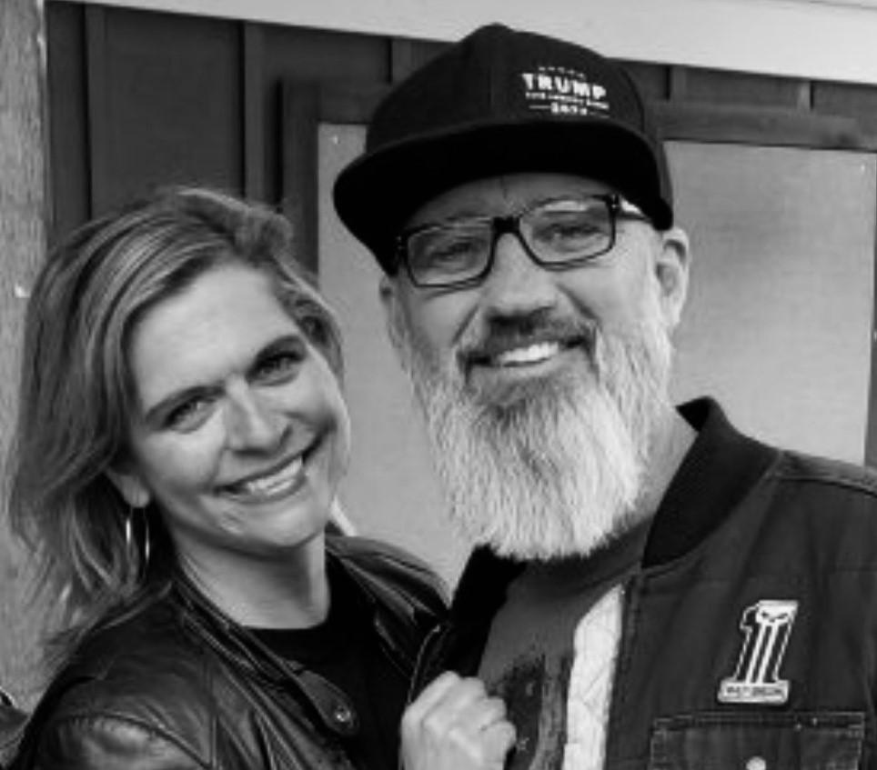 The Wedding Website of Lindsey Vitha and Bob Pearl
