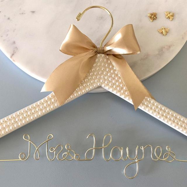 Bridal Hanger, Bride Hanger, Wedding Hanger, Pearl Covered Wedding Dress Hanger, Glamorous Hanger, Bride New Last Name Hanger, Pearl Hanger