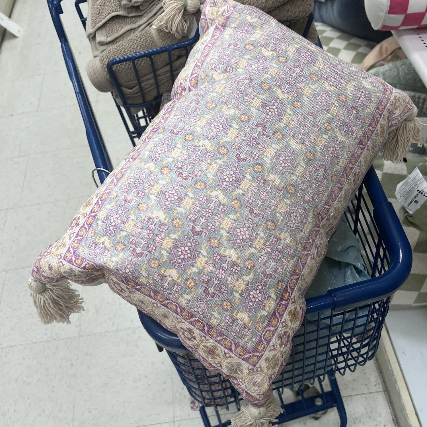 Elopement picnic pillows all purchased! This is the only one I have pics of I think but there is 6!