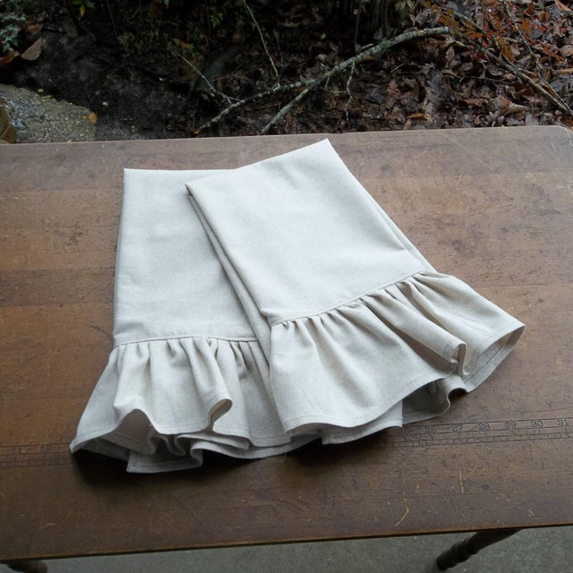 Ruffled Linen Towels - Farmhouse Kitchen Decor (Set of 2) - Choose Your Color - Handmade MissHettie