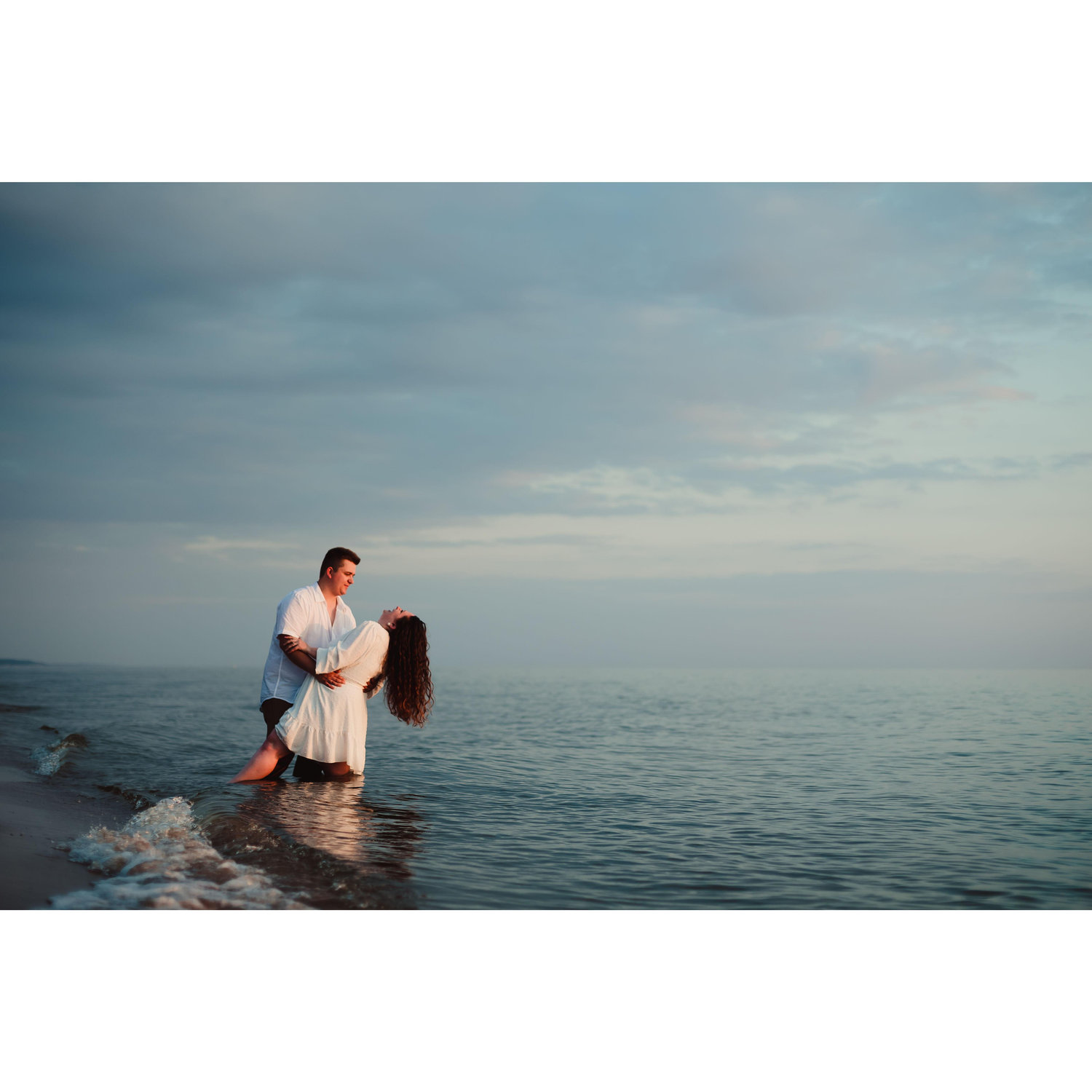 Engagement pictures by Lynzee Harrison Photography