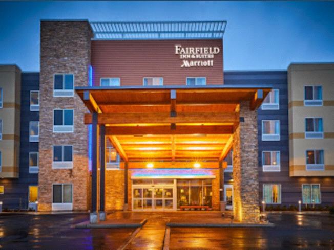 The Wedding Website of Tyson Larson and Rylee Erwin