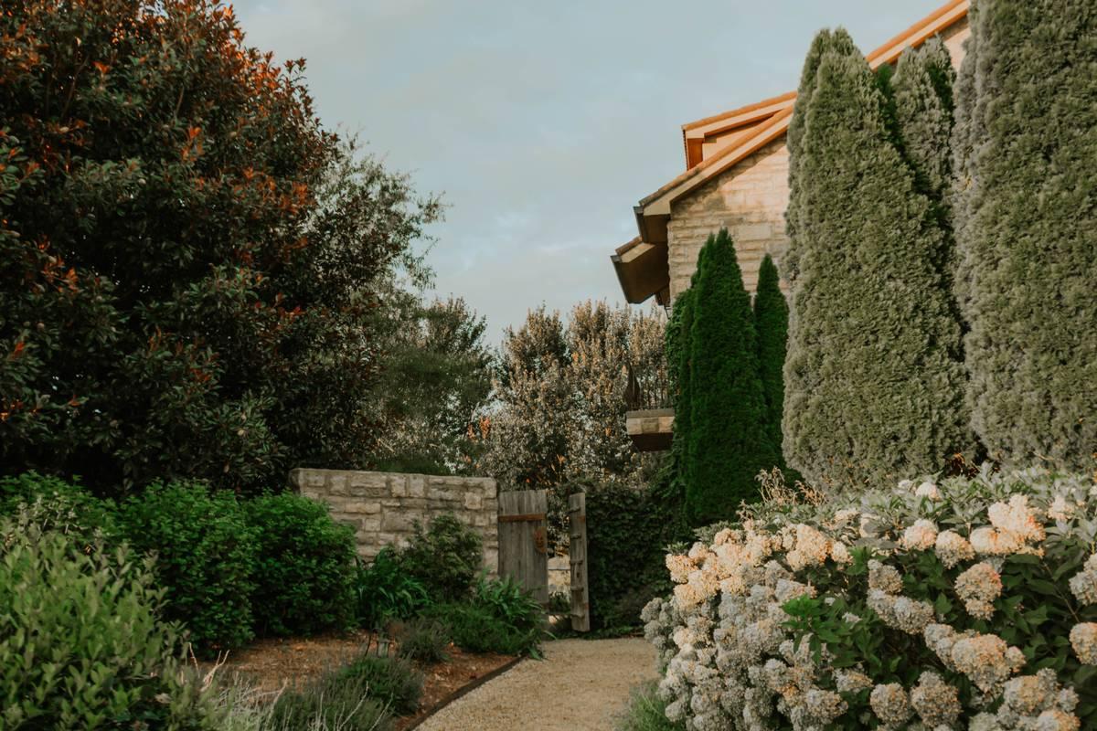 The Wedding Website of Sara Pifer and Aaron Seneker
