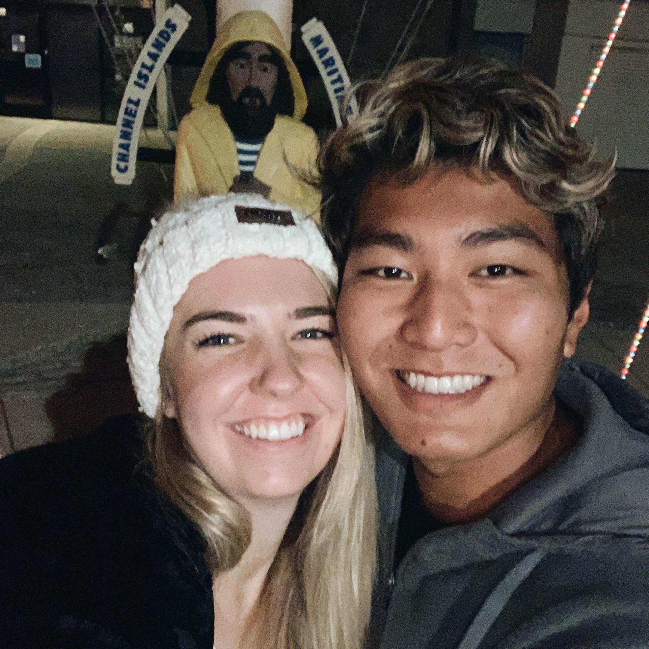 Christmas walk around the harbor