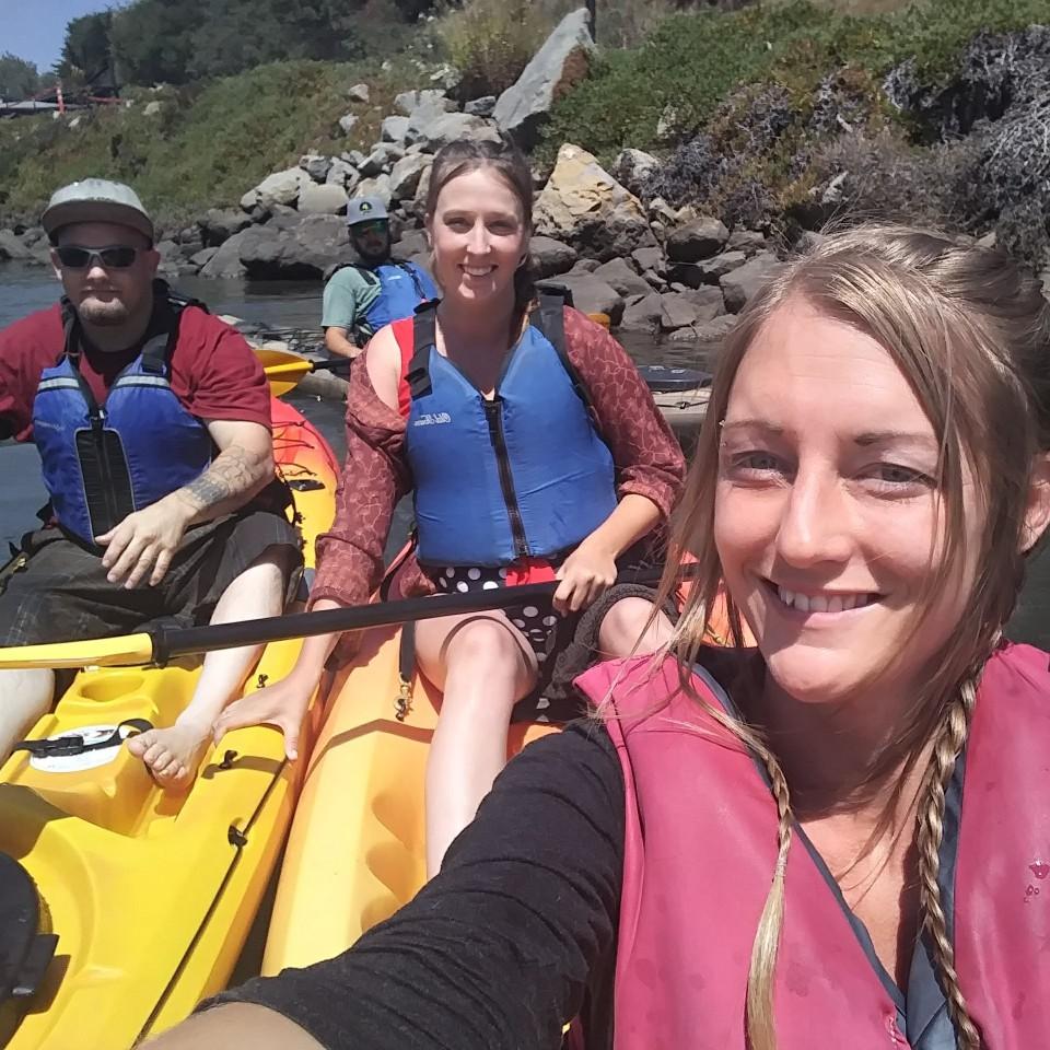 Donny Dustin Janet Natasha 
Kayaking
Santa Cruz - 08.2020