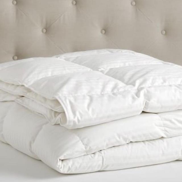 Classic down duvet King bed