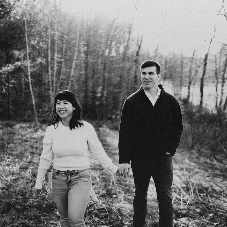 Engagement Photos by Hallie Jade Pictures