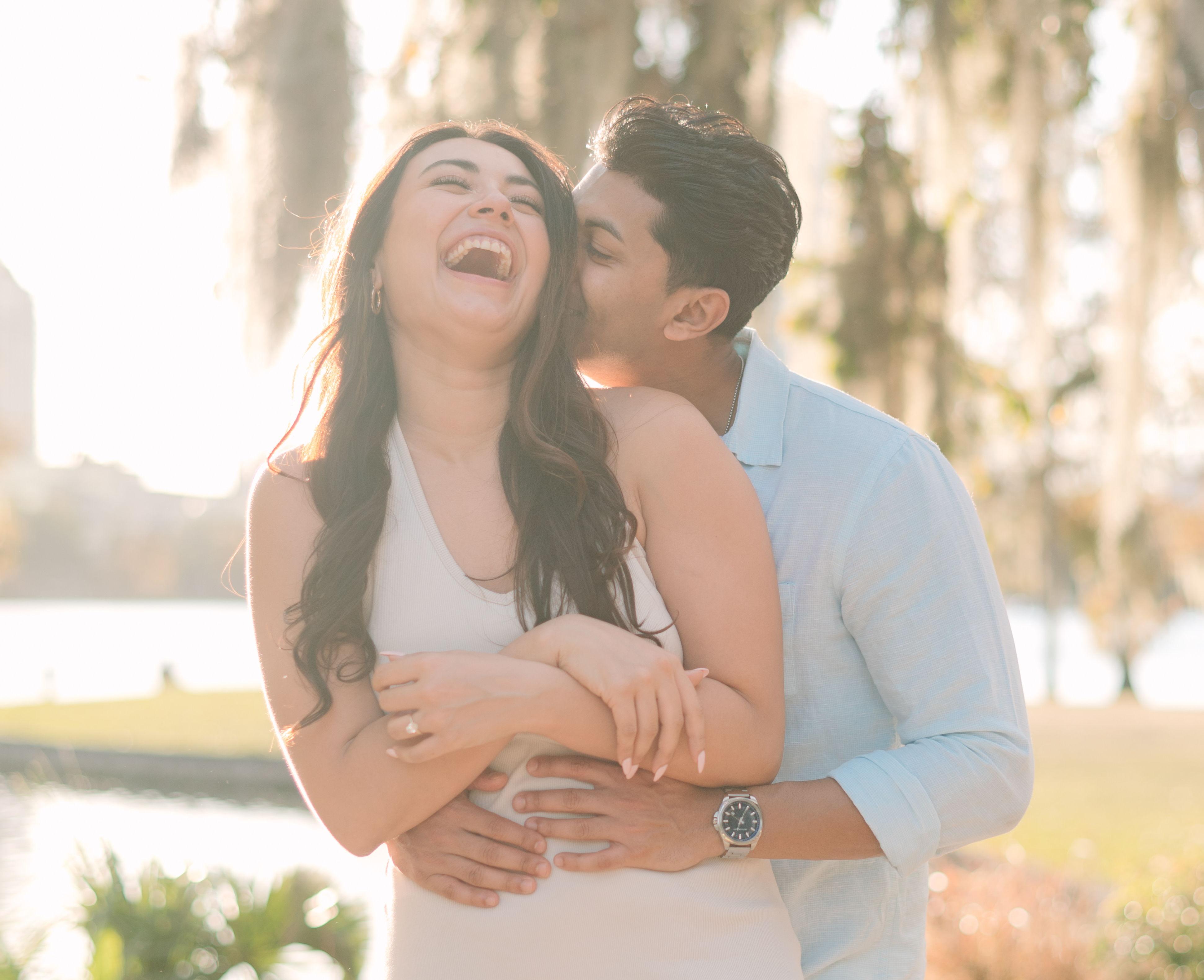 The Wedding Website of Amanda Frothingham and Matthew Akbar