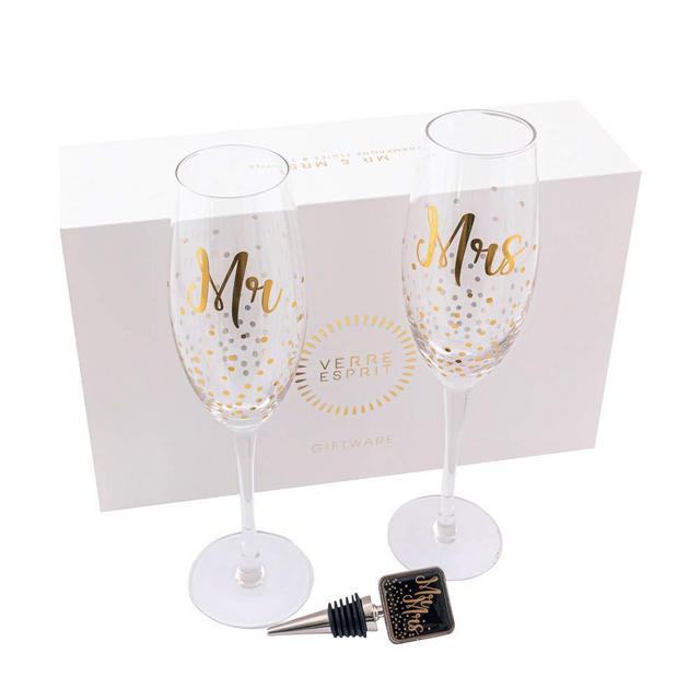 Verre Esprit Mr & Mrs Champagne Flutes & Bottle Stopper – Mrs & Mr Toast Wedding Glasses, Engagement Glasses & Toasting Glasses – Mr And Mrs Gift Box – Comes In A Stunning White Box