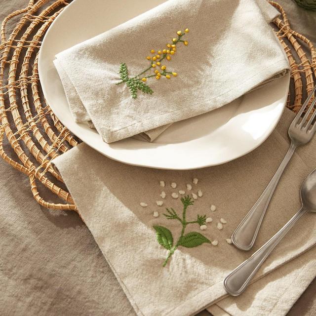EMBROIDERED FLORAL NAPKIN (PACK OF 2)