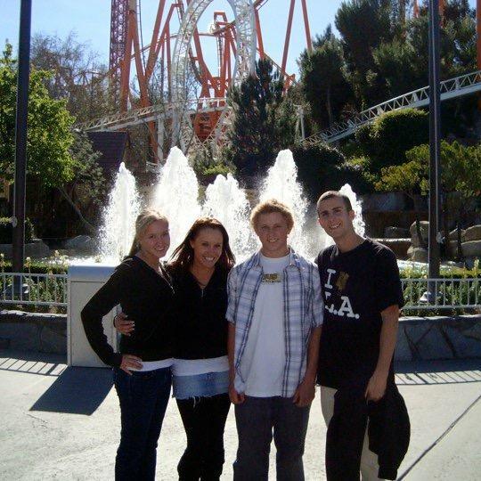 A little throwback to Spring Break during sophomore year of college. Why do we look like we were still in high school?!?
