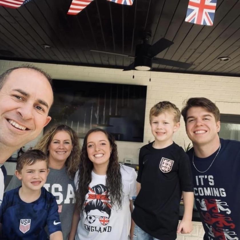 Lily and Jackson’s first Thanksgiving with the East Coast family!