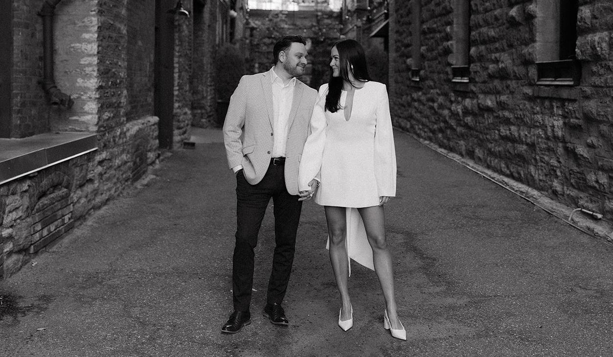 The Wedding Website of Chris Knoblauch and Sara Kolquist