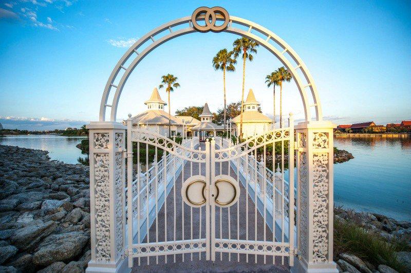 The Wedding Website of Ashley Alarcon and James Dale
