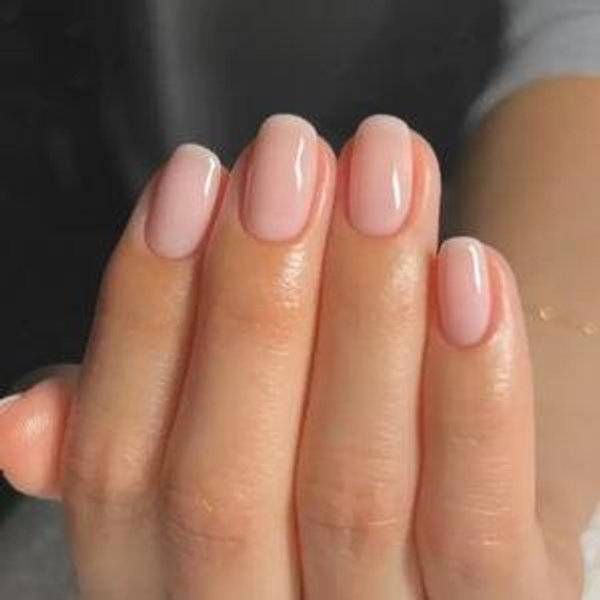 Manicure For The Wedding