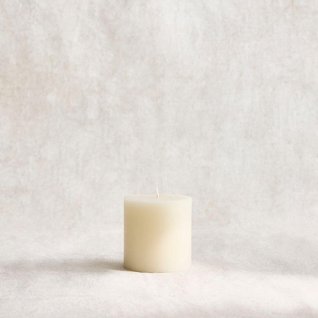 Signature Wax, Basic Pillar, Ivory, 3X3