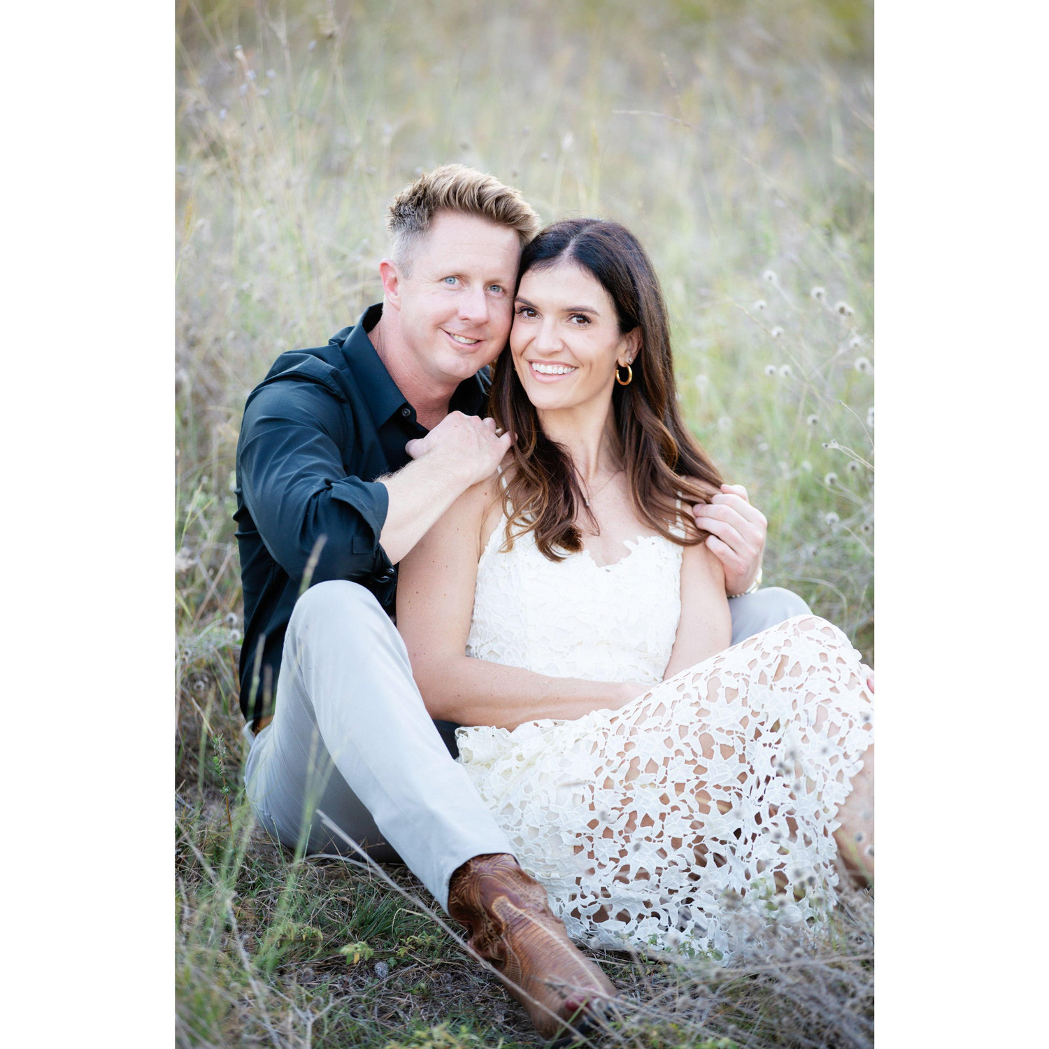 Some of our favorite pics from the engagement shoot 🤍