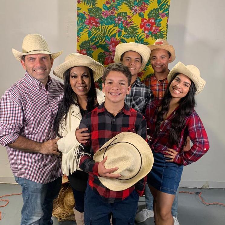 Our first picture with Mellody side of the family! ~August 28th,2020~