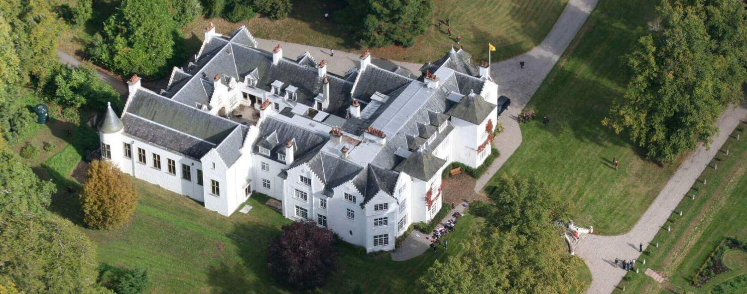 The Wedding Website of Mhairi Baird and Ryan Malcolm