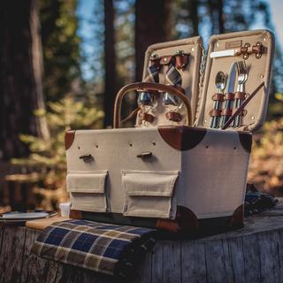 2-Person Pioneer Picnic Basket