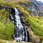 Hike to Brekkefossen Waterfall