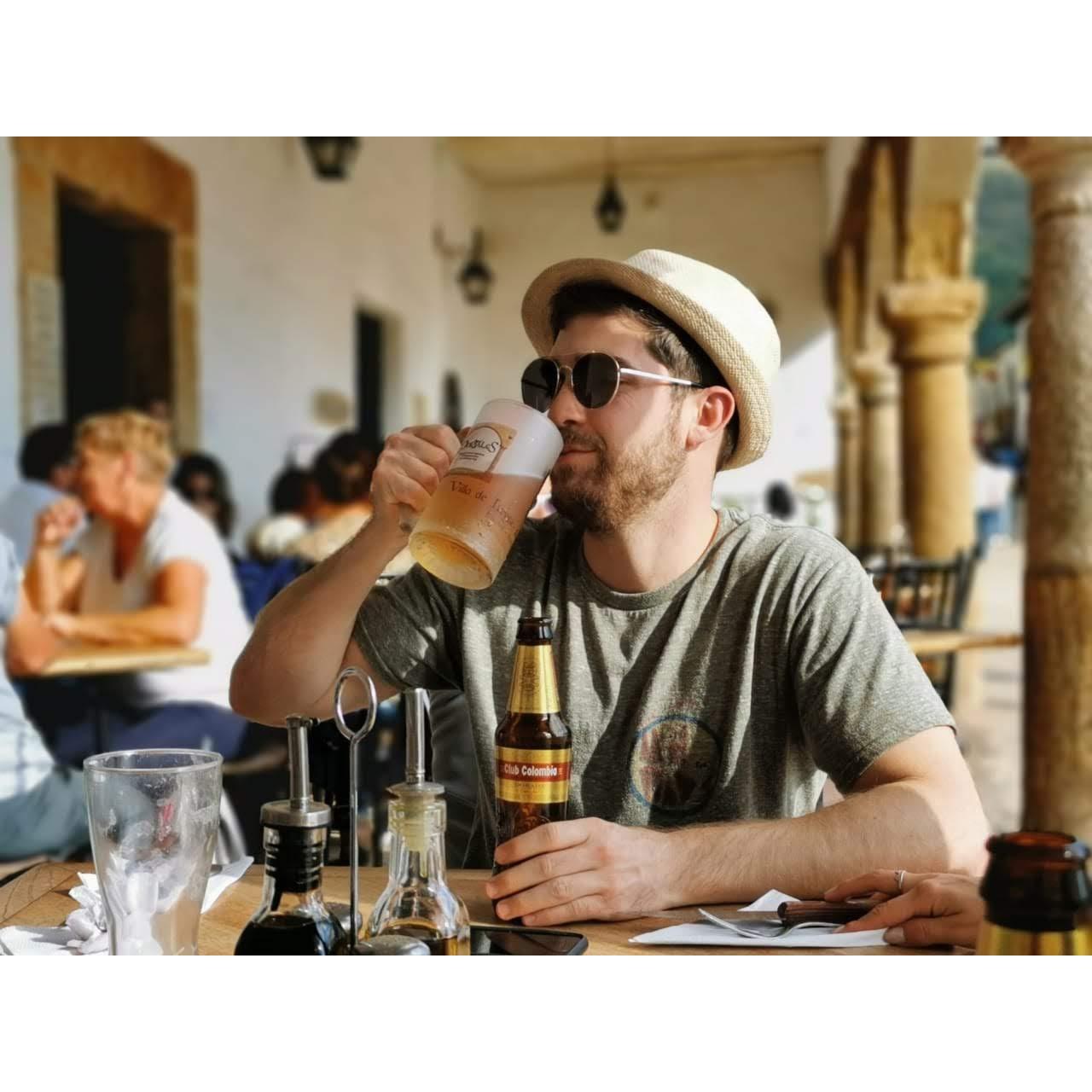 Enjoying a cold one in Villa de Leyva!!