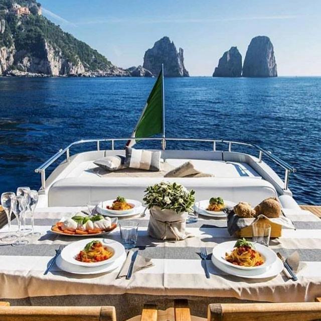 Yachting in Capri