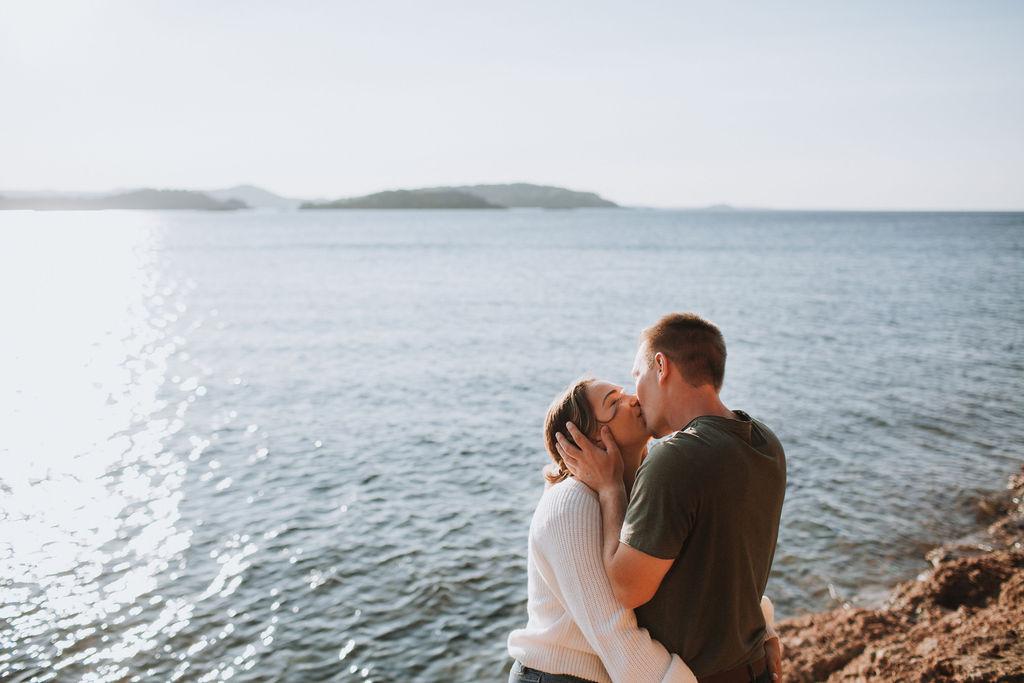The Wedding Website of Hannah Salmi and Mitchell Messing