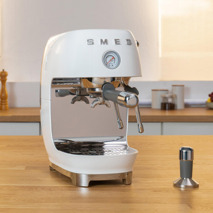 Smeg, 50's Retro Style Espresso and Cold Brew Coffee Machine | Zola