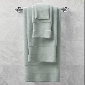 2 Hand Towels: Frontgate Resort Collection