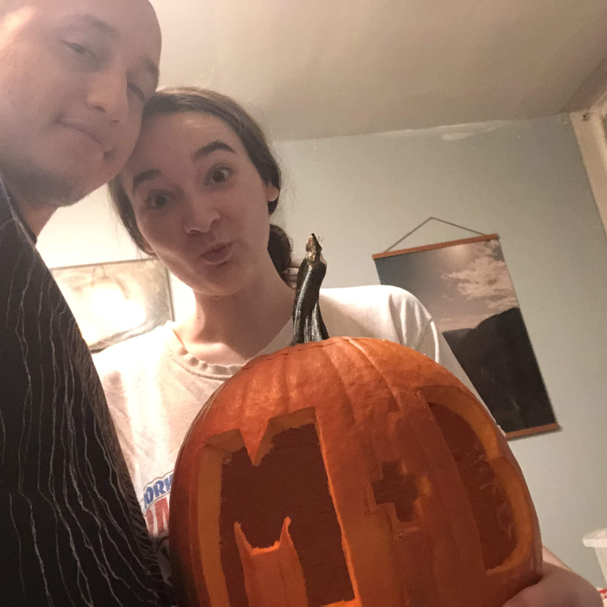 Pumpkin carving on Halloween, 10/31/2021