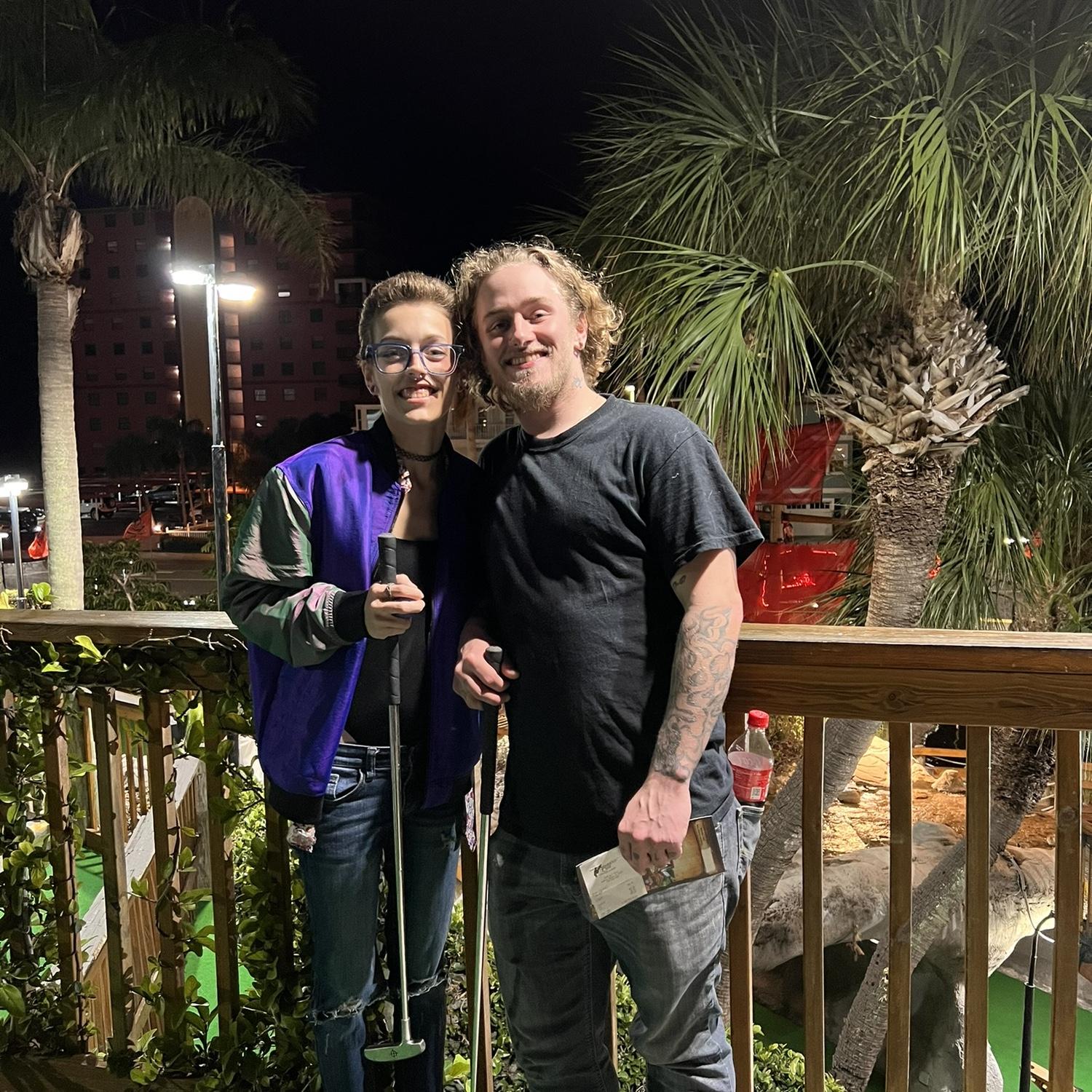 Florida mini golf with gators!