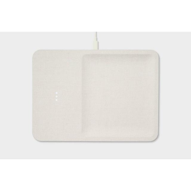 Courant Essentials CATCH:3 Single-Device Wireless Charger with Accessory Tray - Natural