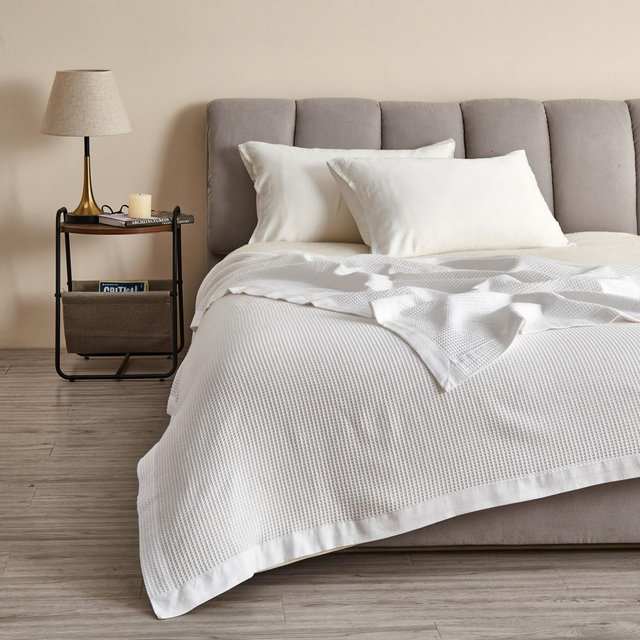 Great Bay Home 100% Cotton Soft All-Season Waffle Weave Knit Blanket