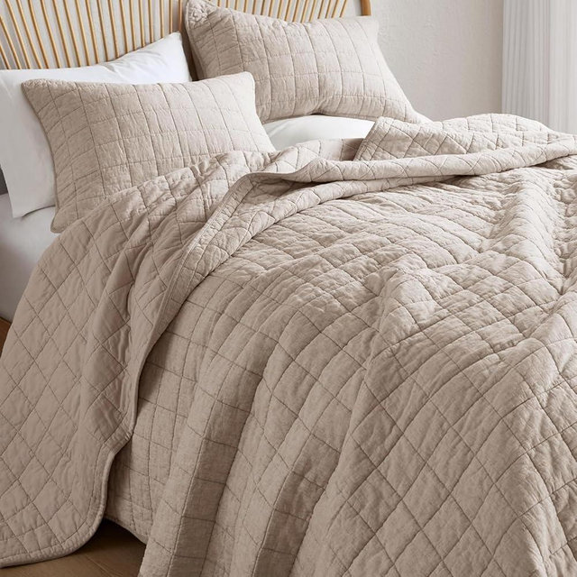 Hyde Lane Linen Quilt Set King Size - Breathable Box Stitched European Flax Bedding Set for Bedspread and Coverlet, with 2 Pillow Shams, 106"x96", Linen | 55% Linen 45% Cotton, Lightweight, Breathable, Elegant Box-Stitch, Easy Care