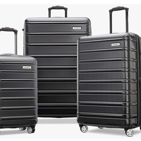Samsonite Omni PC Hardside Expandable Luggage with Spinner Wheels, Black, 3-Piece Set (20/24/28)