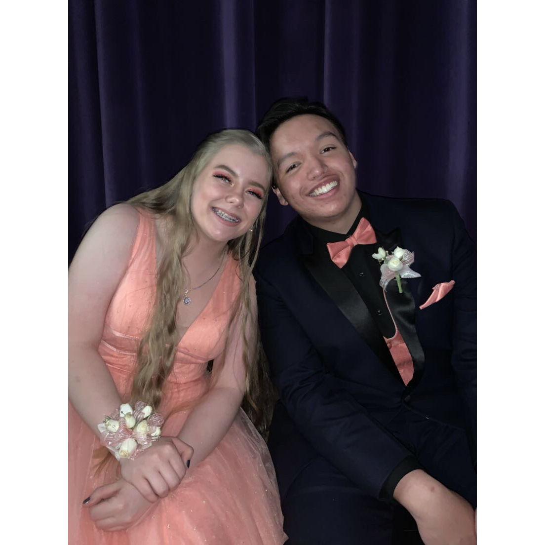 Another prom photo. "I love you 3000"
