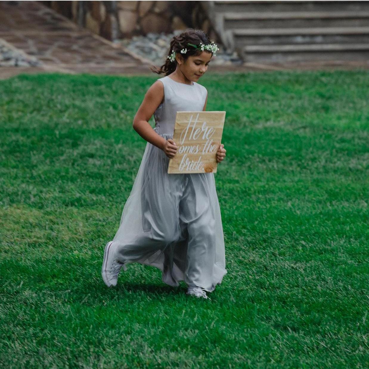 Fernanda - Sign Bearer