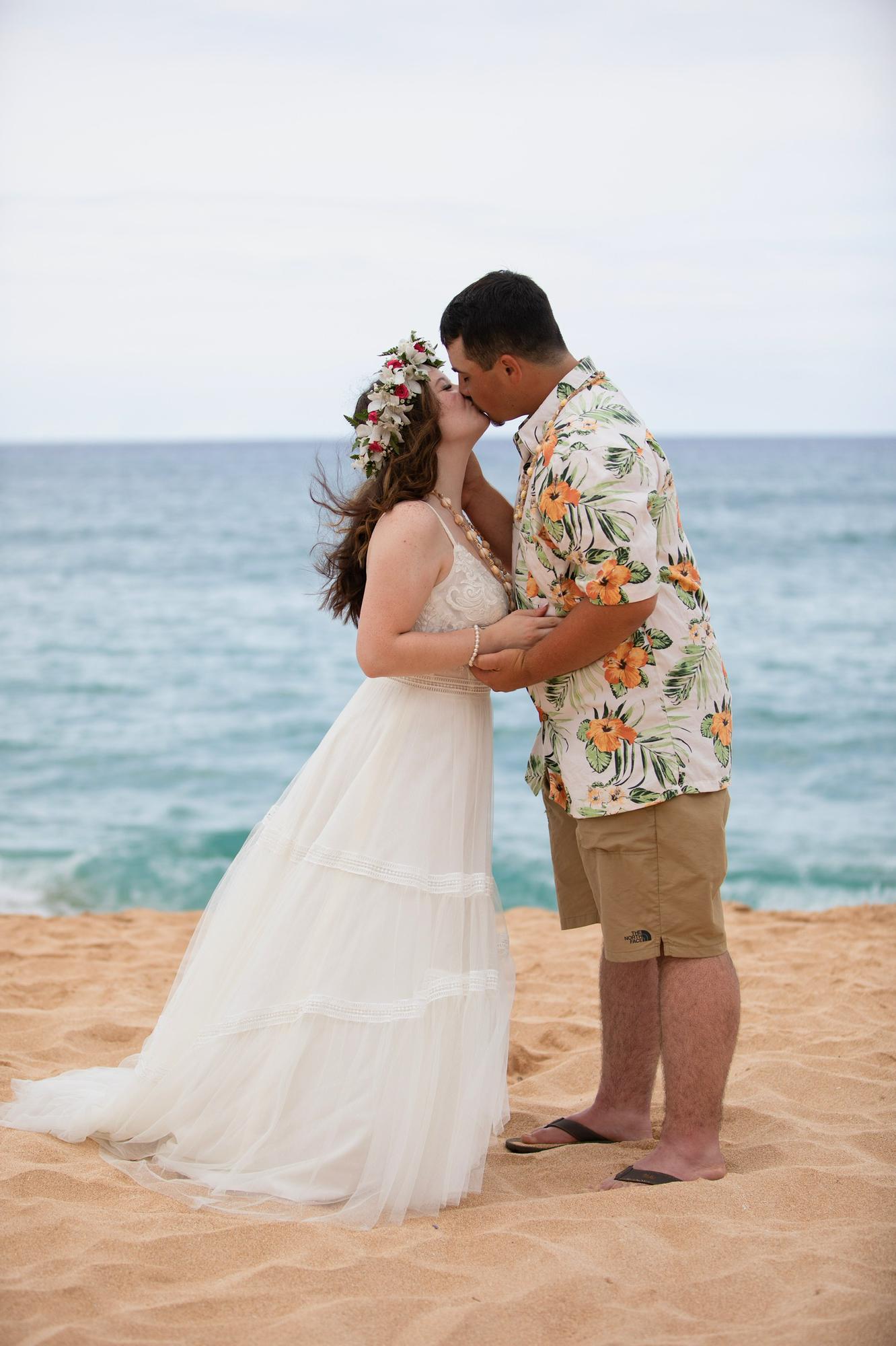 The first kiss as a husband and wife 2021