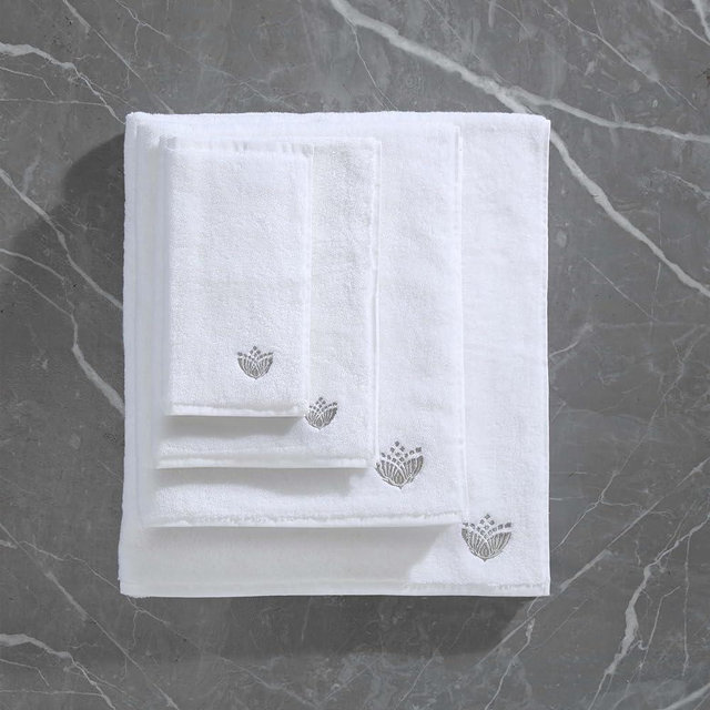 Pure Parima Superior Egyptian Cotton Towels, Towels for Bathroom, Luxury Plush Bathroom Essentials, Ultra Thick, Spa, Shower, Guest Bath, Apartment, Home (Washcloth)